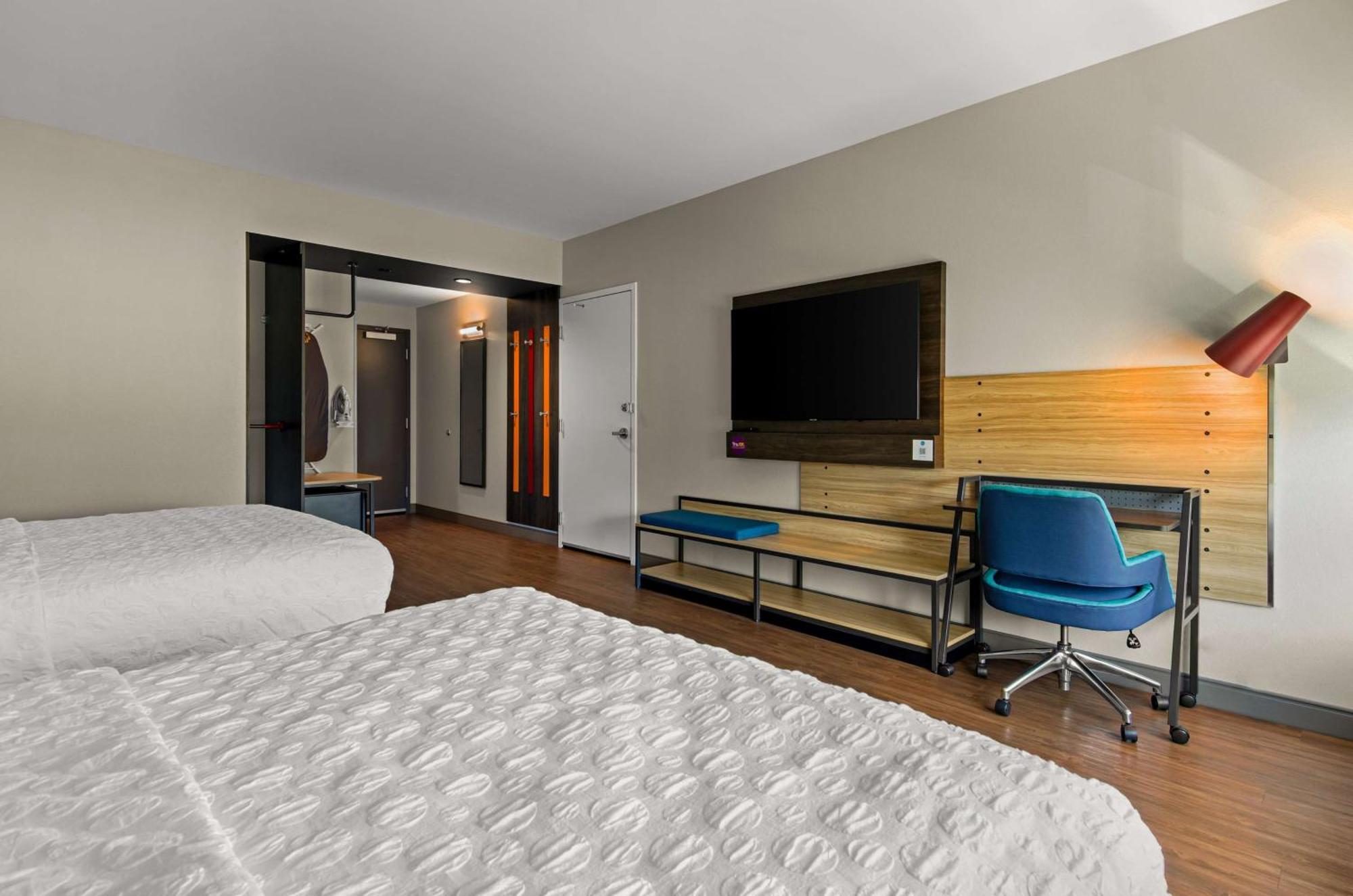 Tru By Hilton Christiansburg Hotel Exterior photo